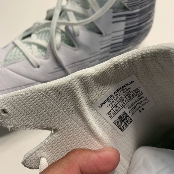 Under Armour cleats - Picture 8 of 8